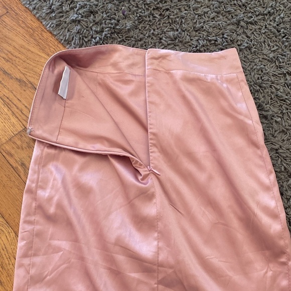 Oh Polly THIGHS THE LIMIT SPLIT SATIN PINK BLUSH Skirt Size 2 - Picture 8 of 12